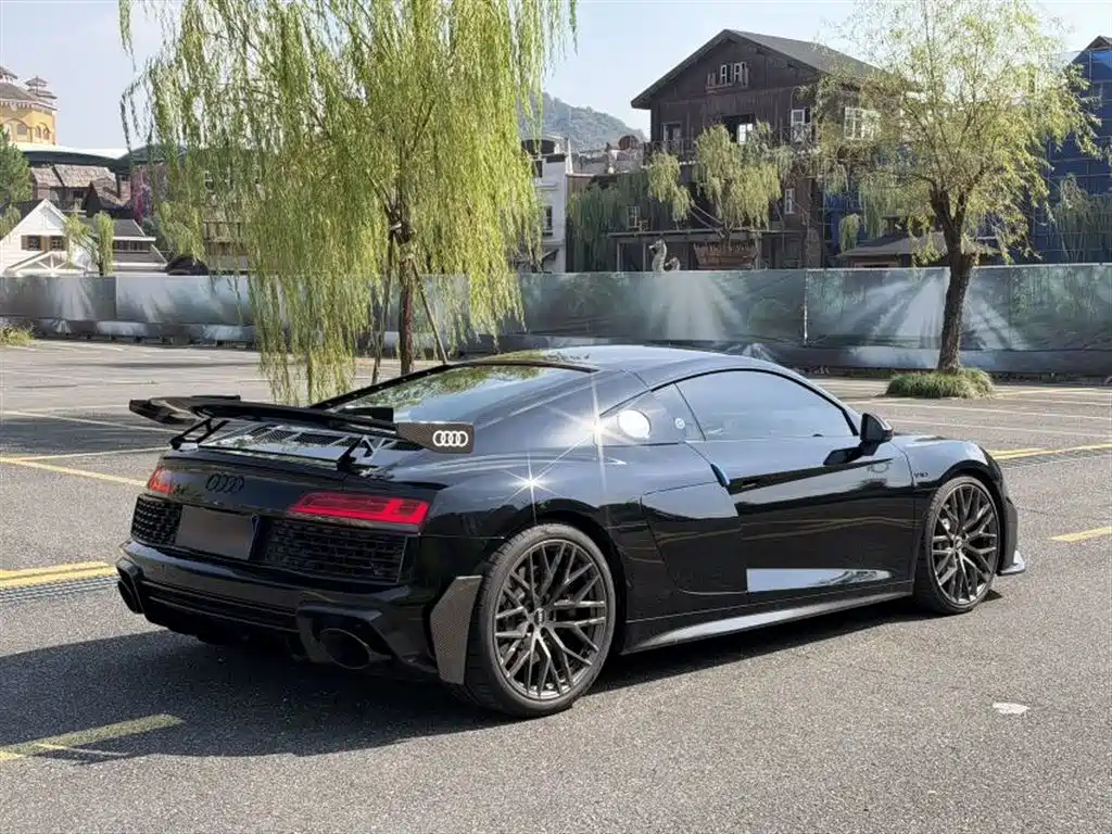 Audi R8 — миниатюра 5