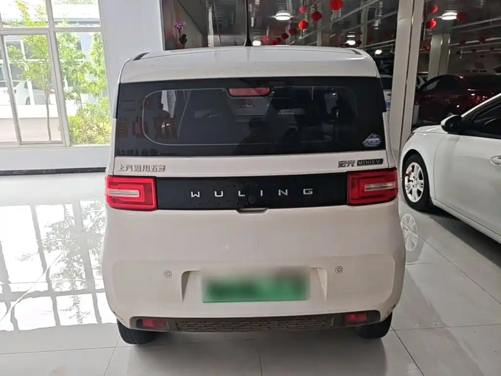 Wuling MINIEV — миниатюра 6