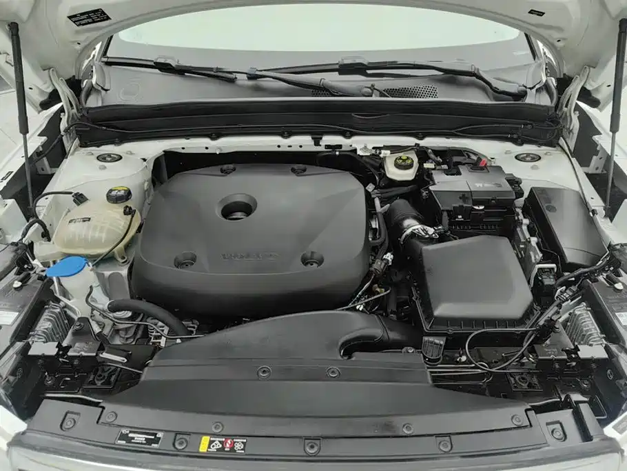Volvo XC40 — миниатюра 10