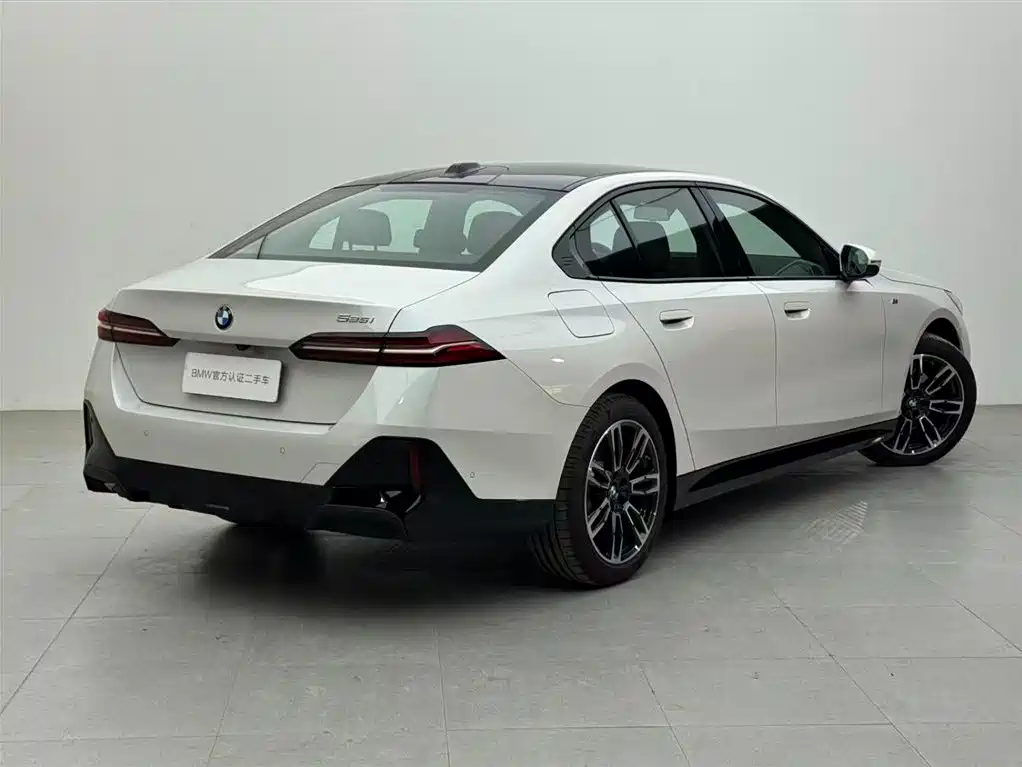BMW 5 Series 5 2024 525i M Sport
