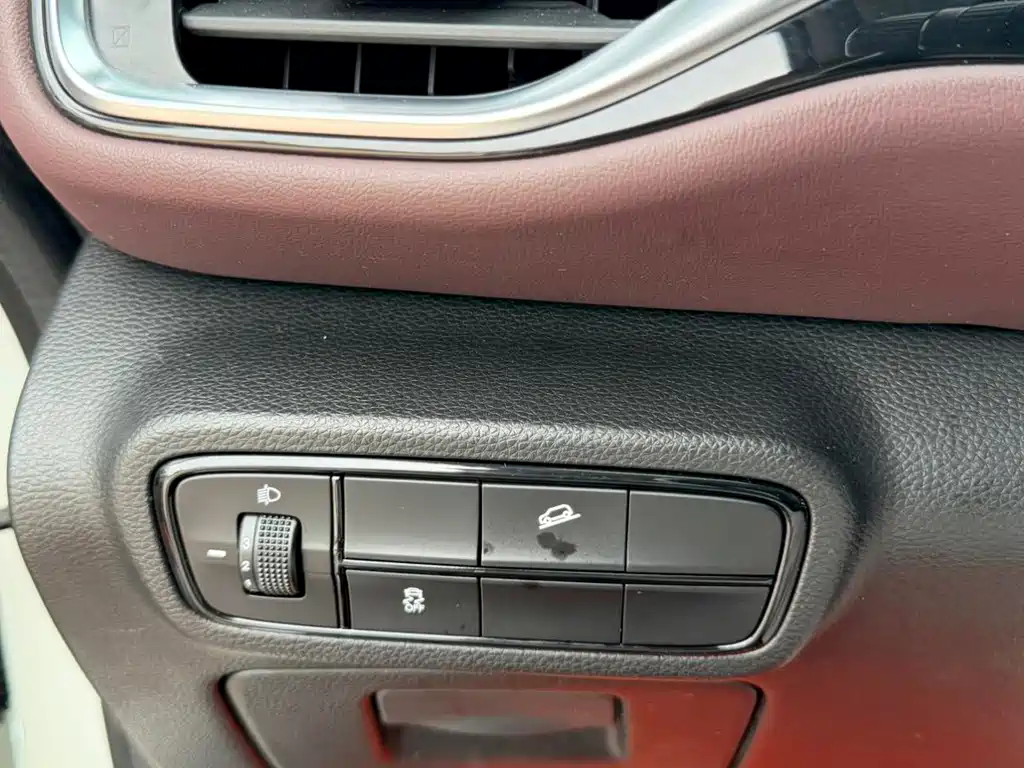 GAC Motor Trumpchi M6 — миниатюра 21