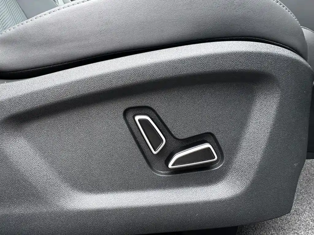 Changan UNI-Z — миниатюра 11