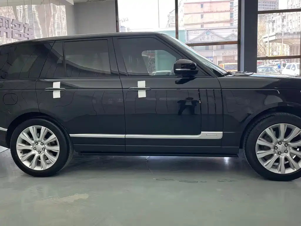 Land Rover Range Rover 2013 NA 5.0 V8 Vogue