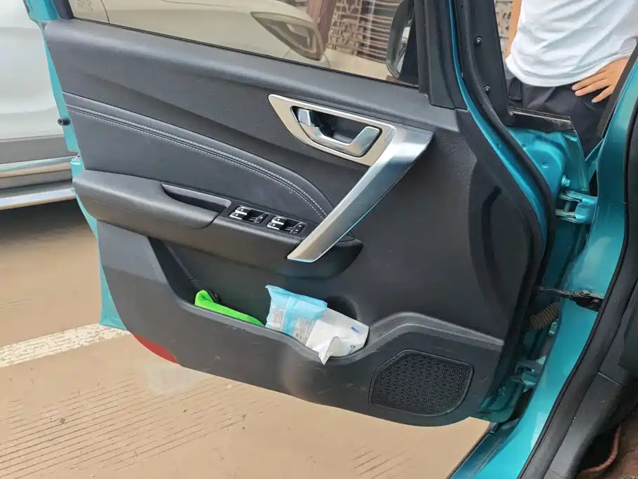Geely Vision X3 — миниатюра 7