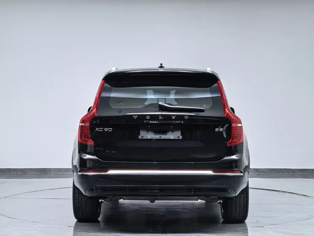Volvo XC90 2024 B5 Luxury 7 мест