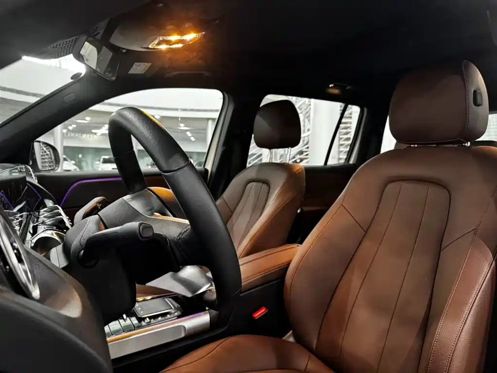 Mercedes-Benz GLB — миниатюра 11
