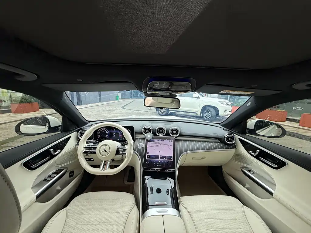 Mercedes-Benz C-Class — миниатюра 5