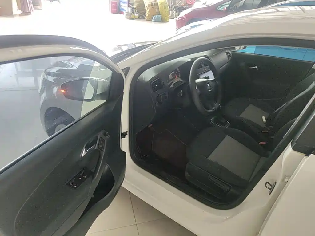 Volkswagen Polo — миниатюра 16