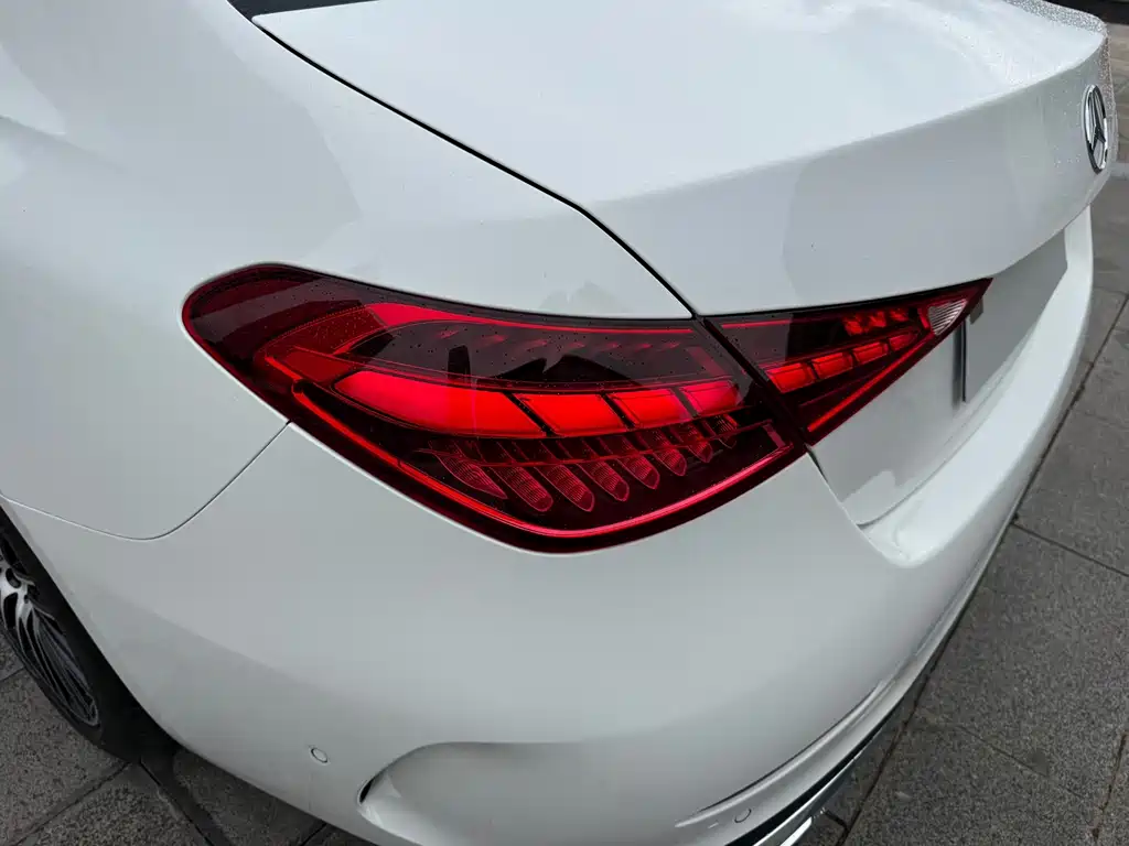 Mercedes-Benz C-Class — миниатюра 37