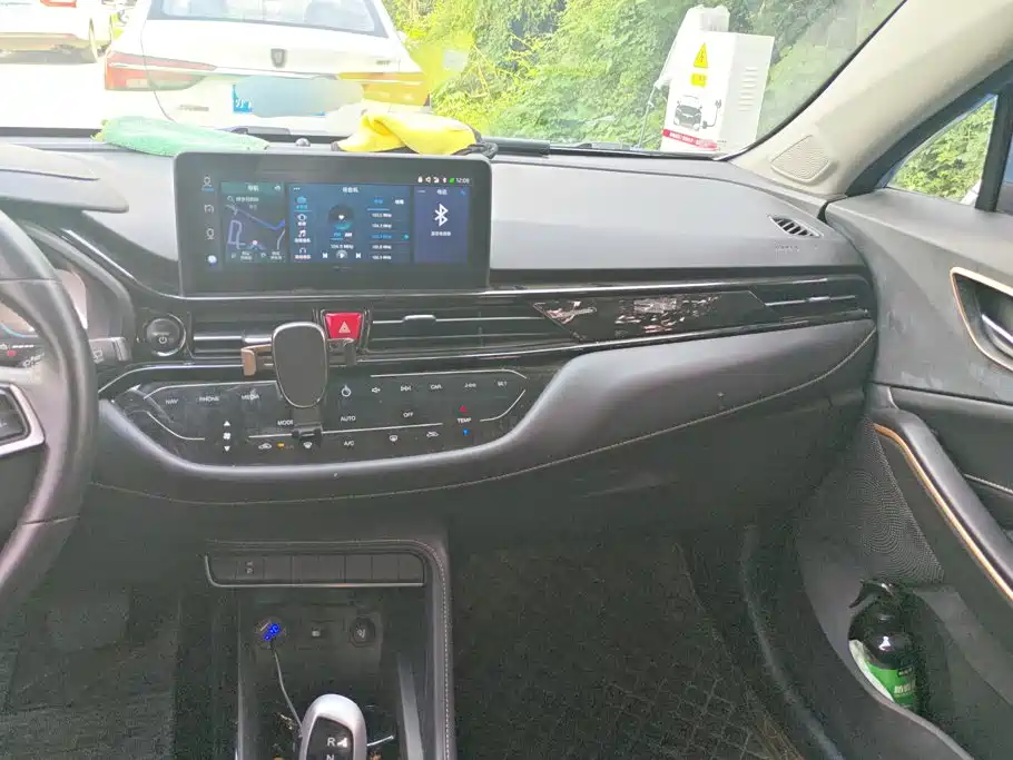 JAC JAC iEVS4 — миниатюра 13