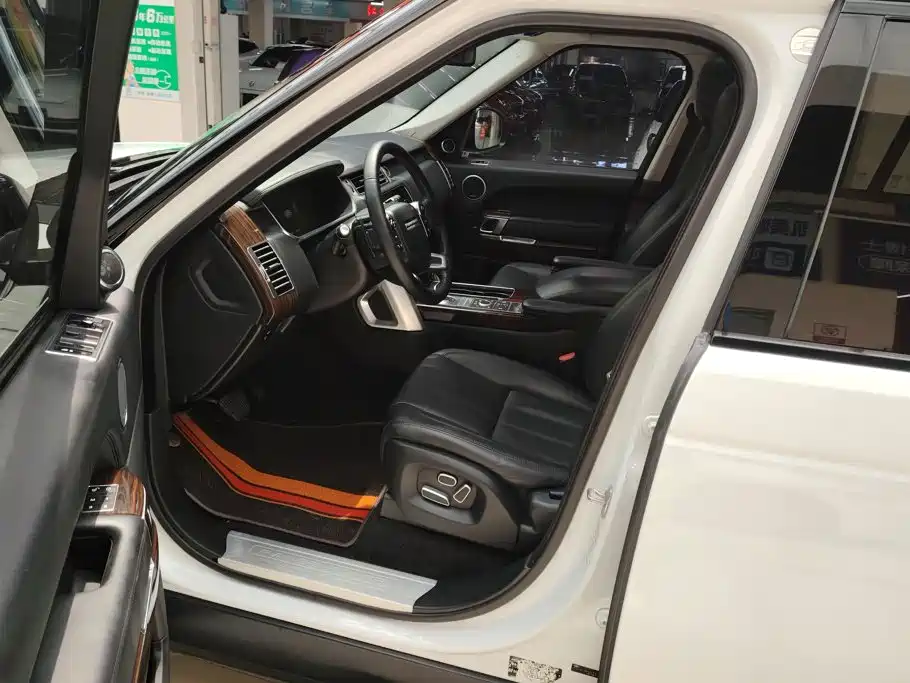 Land Rover Range Rover — миниатюра 9