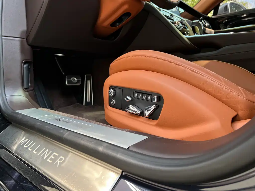 BENTLEY FLYING SPUR PLUG IN HYBRID