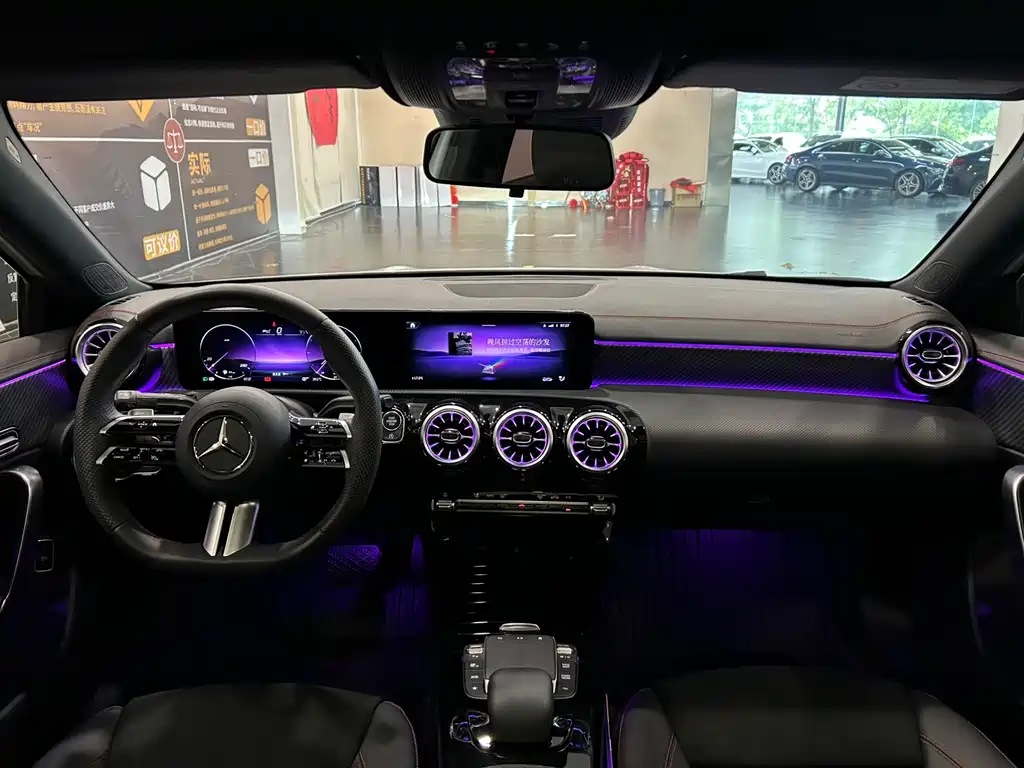 Mercedes-Benz A-Class A 2023 A 200 L Fashion