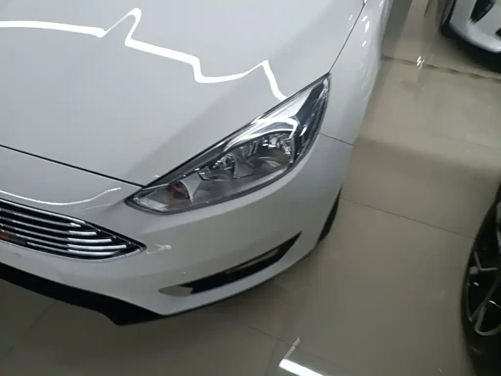 Ford Focus — миниатюра 24