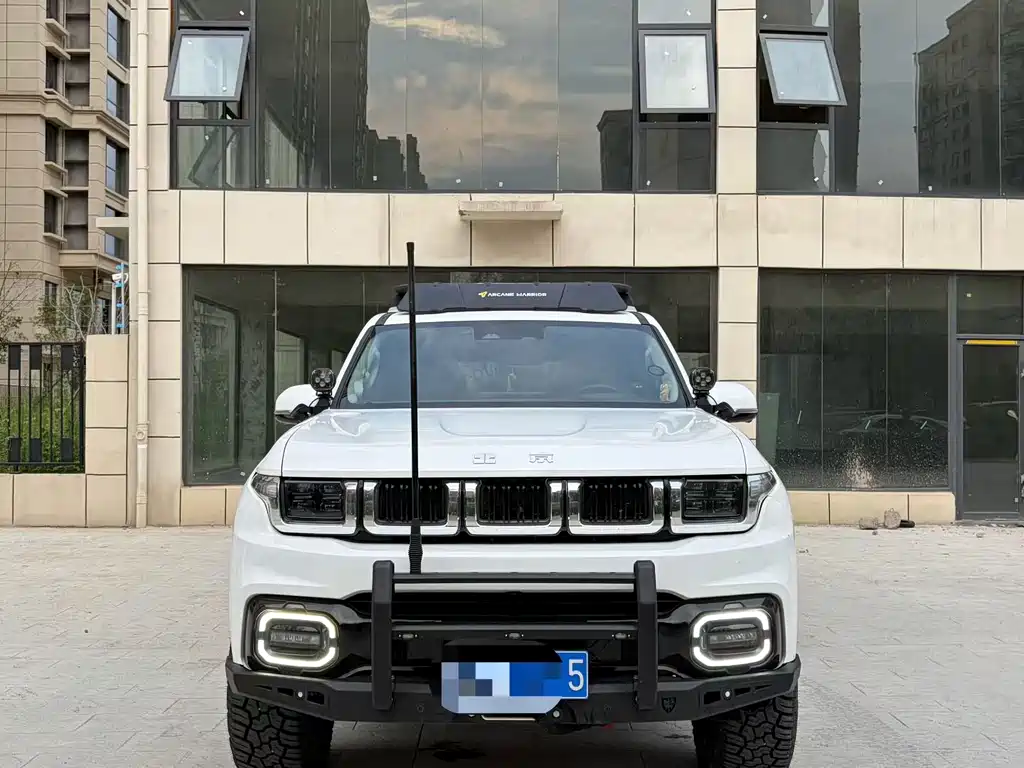 BAIC BJ60 2022 2.0T мест