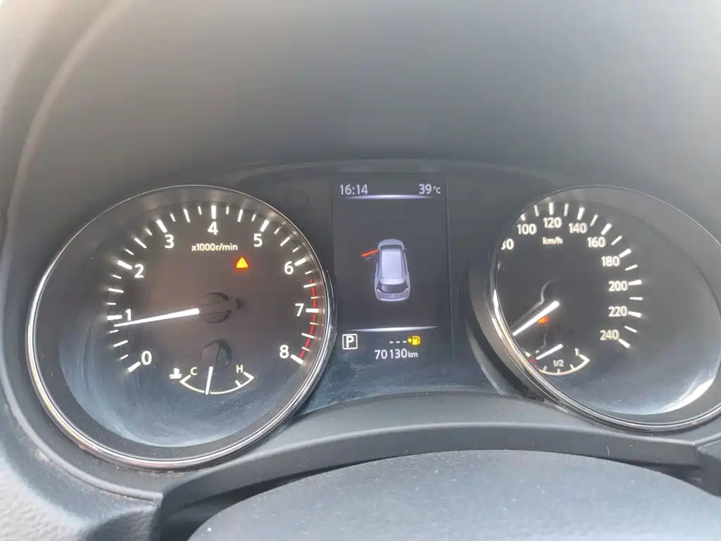 Nissan X-Trail — миниатюра 12