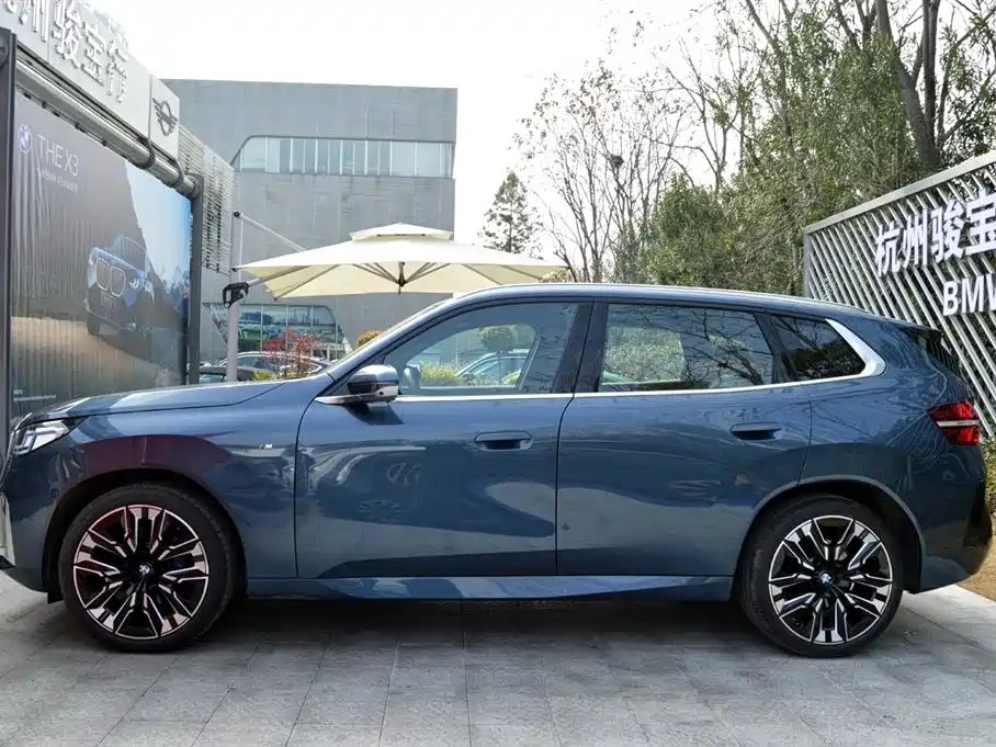 BMW X3 2025 xDrive30L Premium M Sport