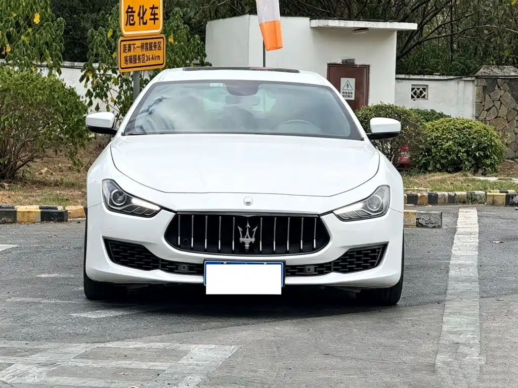 Maserati Ghibli — миниатюра 2