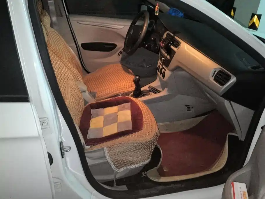 Citroen Elysee — миниатюра 8