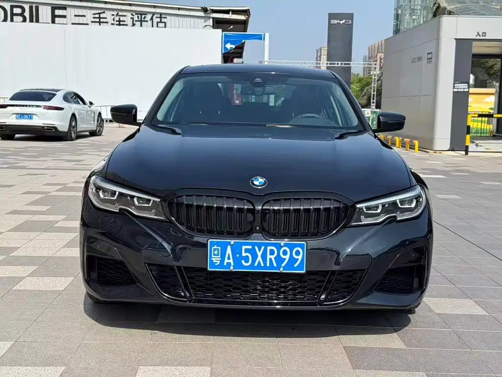 BMW 3 Series 2021