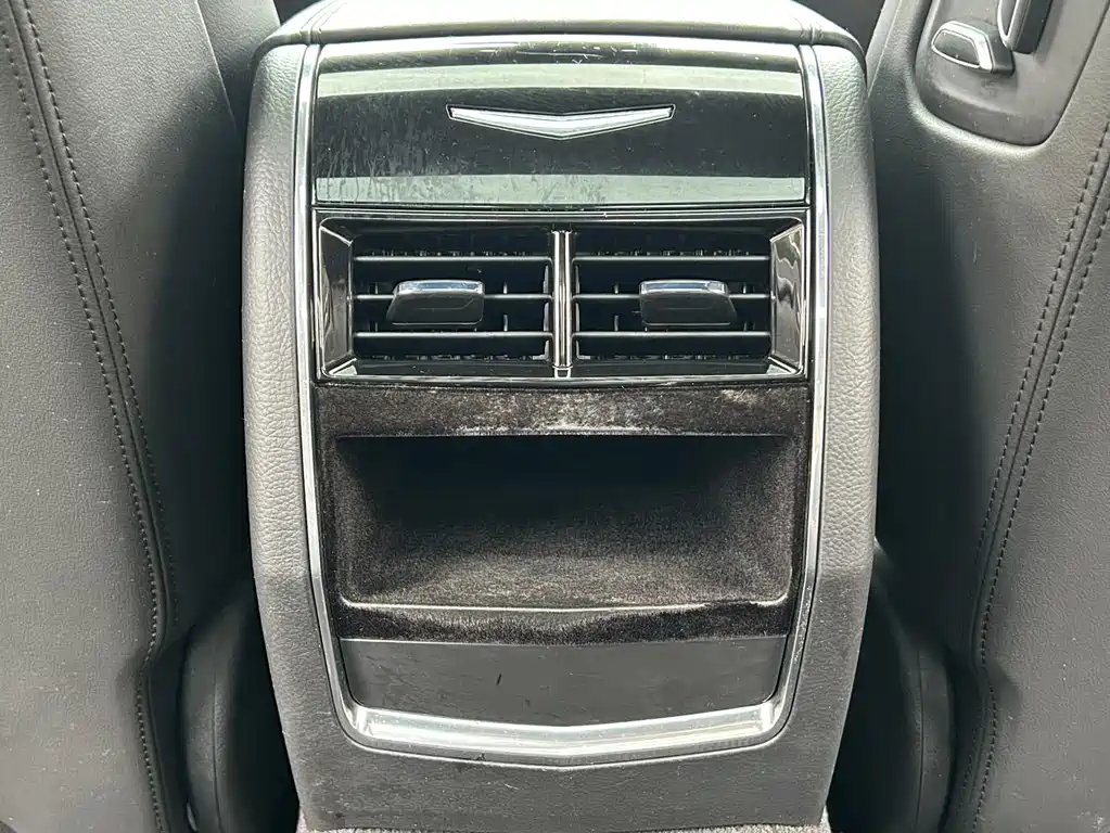 Cadillac CT6 — миниатюра 13