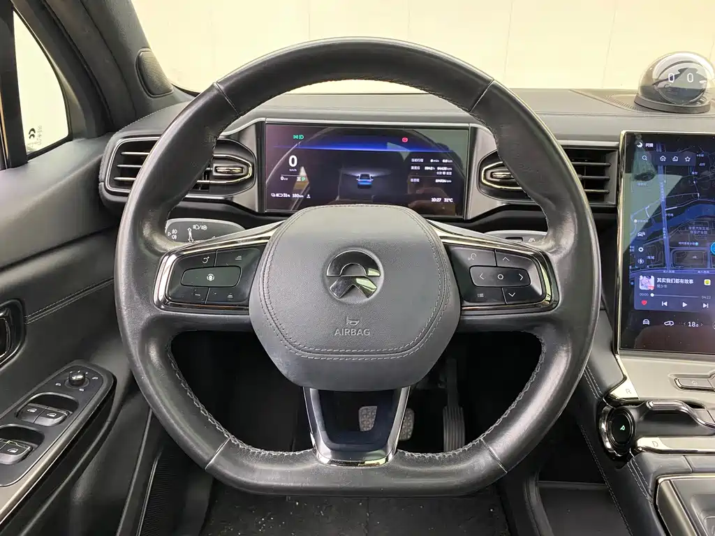 NIO ES6 — миниатюра 7