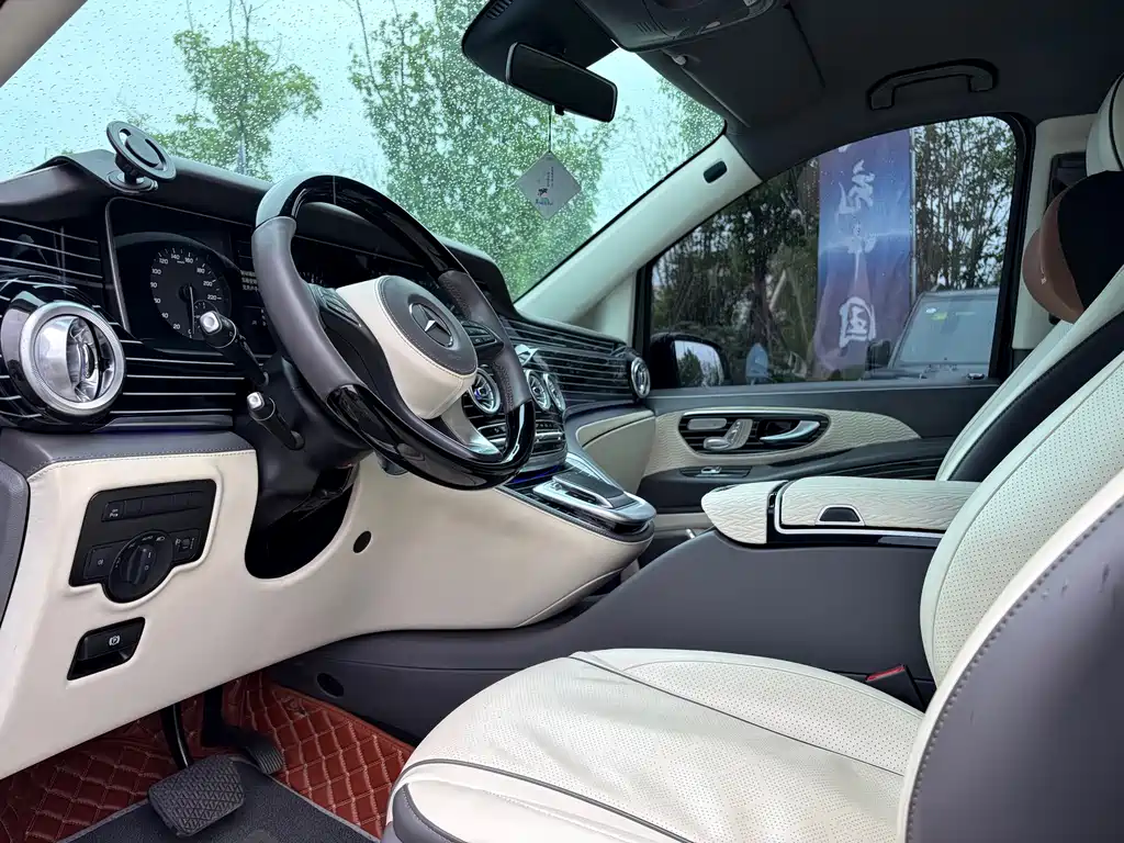 Mercedes-Benz Vito — миниатюра 4