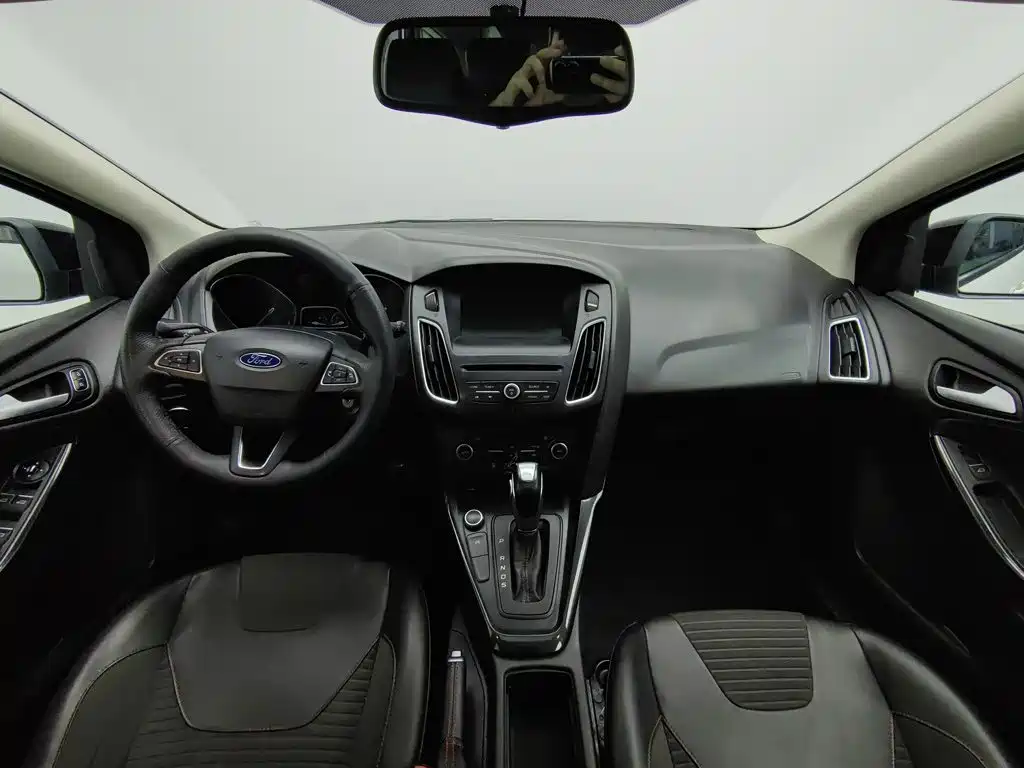 Ford Focus — миниатюра 5