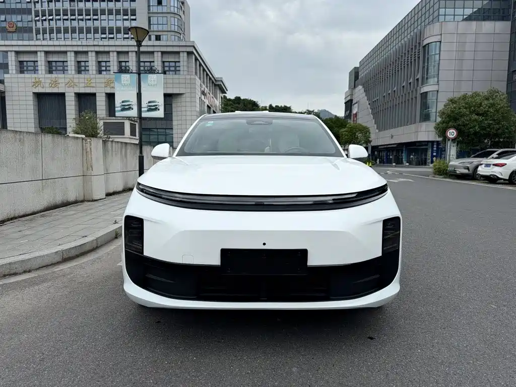 Li Auto Li L6 — миниатюра 2