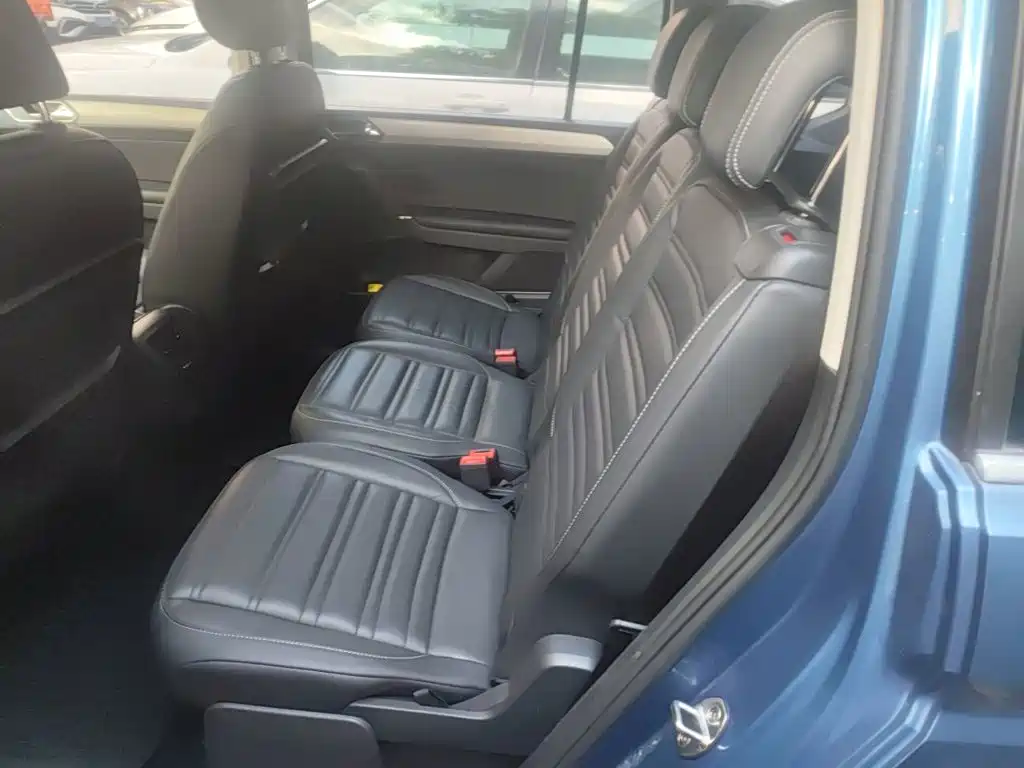 Volkswagen Touran — миниатюра 13