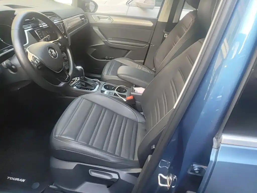 Volkswagen Touran — миниатюра 11