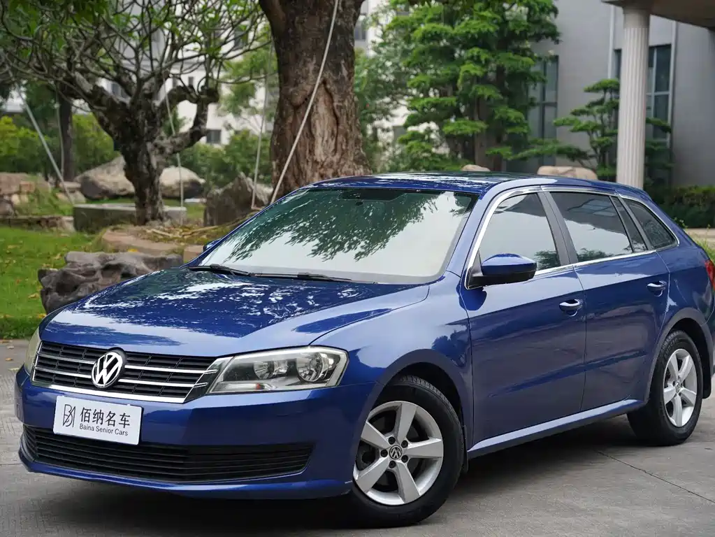 Купить Volkswagen Gran Lavida