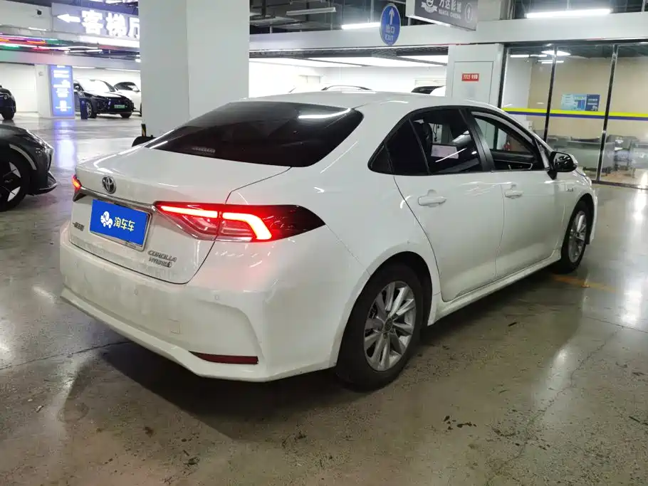 Toyota Corolla — миниатюра 3