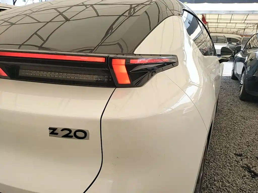 Lynk & Co Z20 — миниатюра 8
