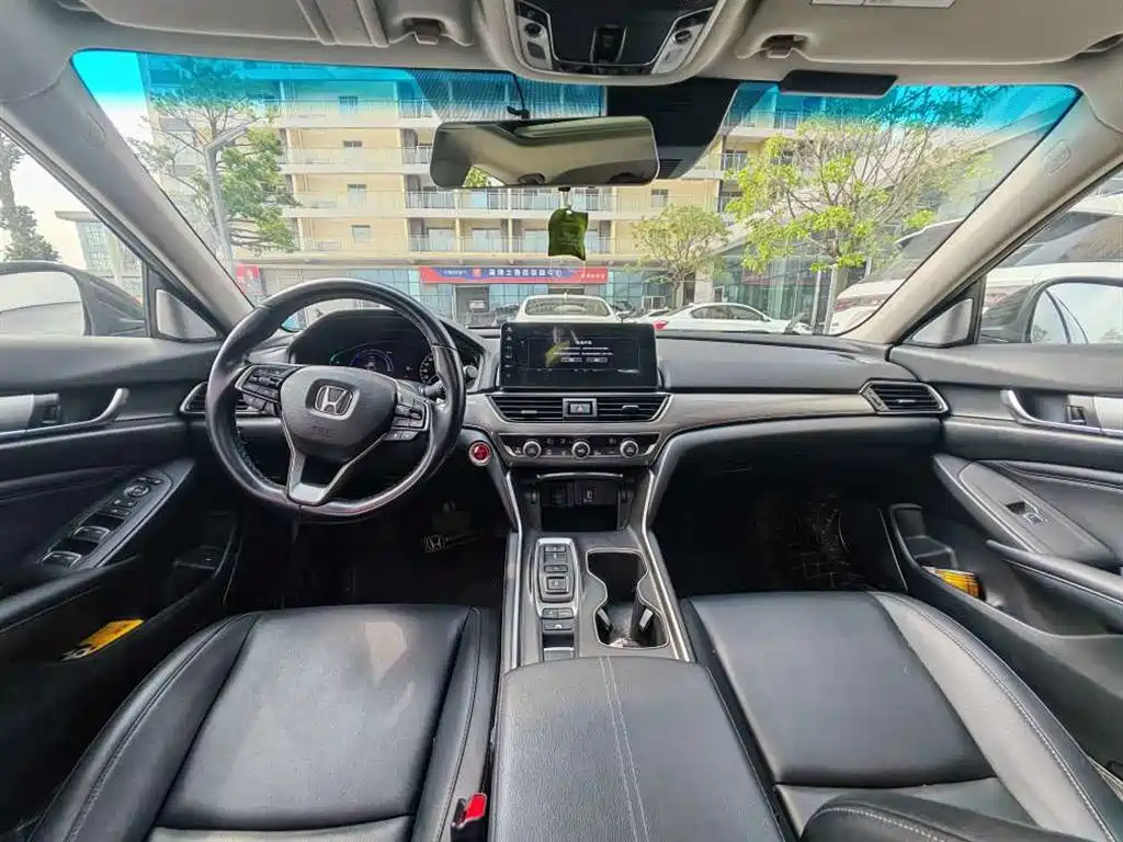 Honda Accord — миниатюра 5