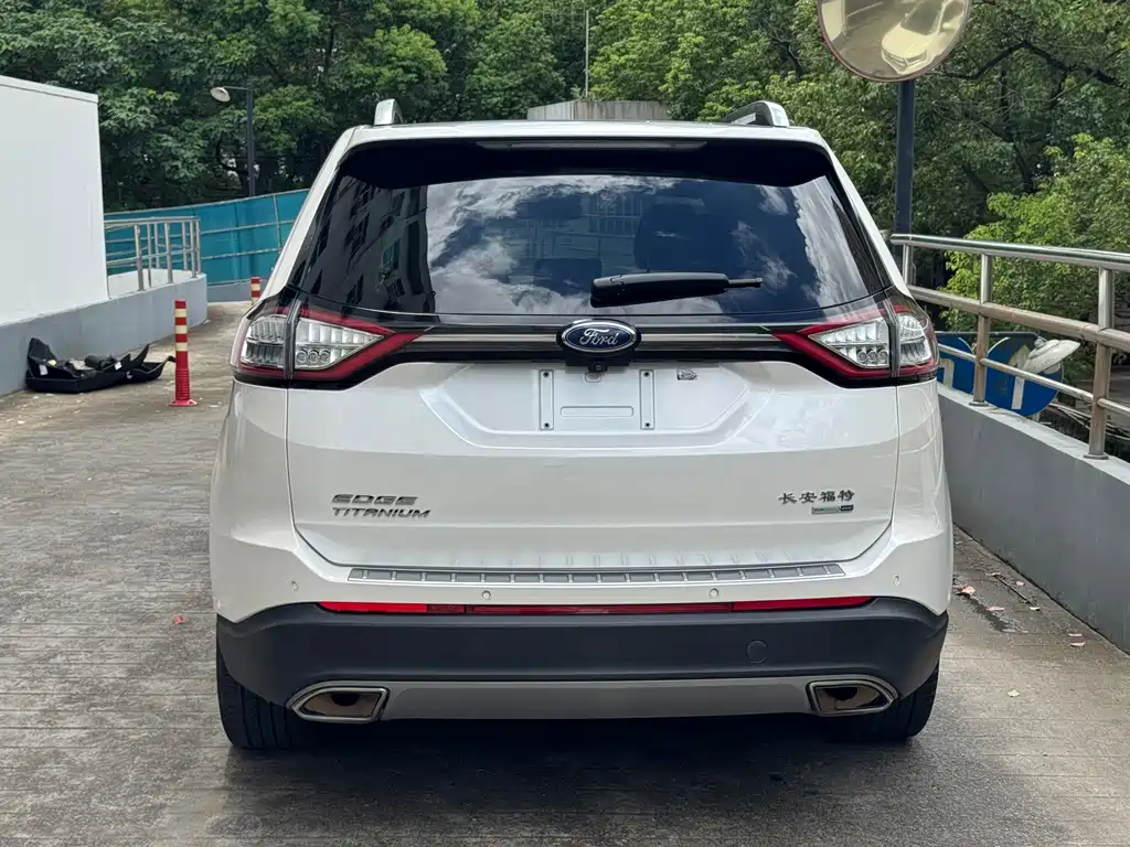 Ford Edge — миниатюра 27