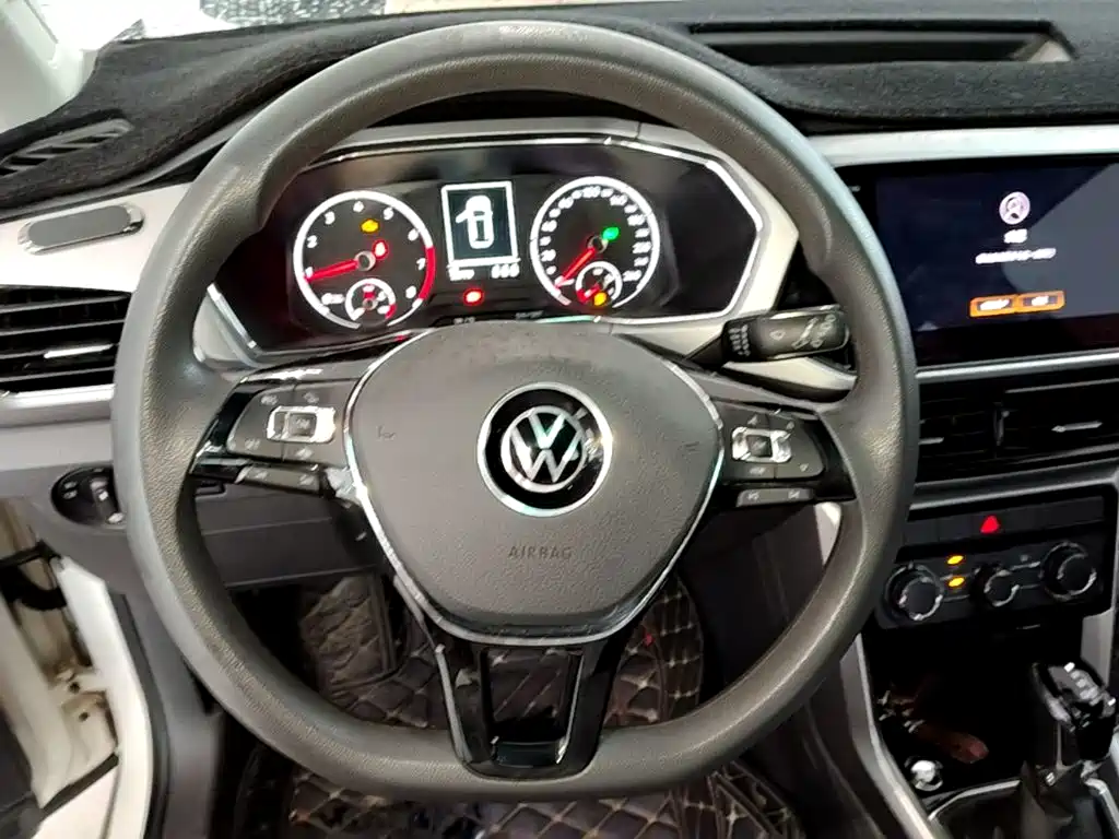 Volkswagen T-Cross — миниатюра 11