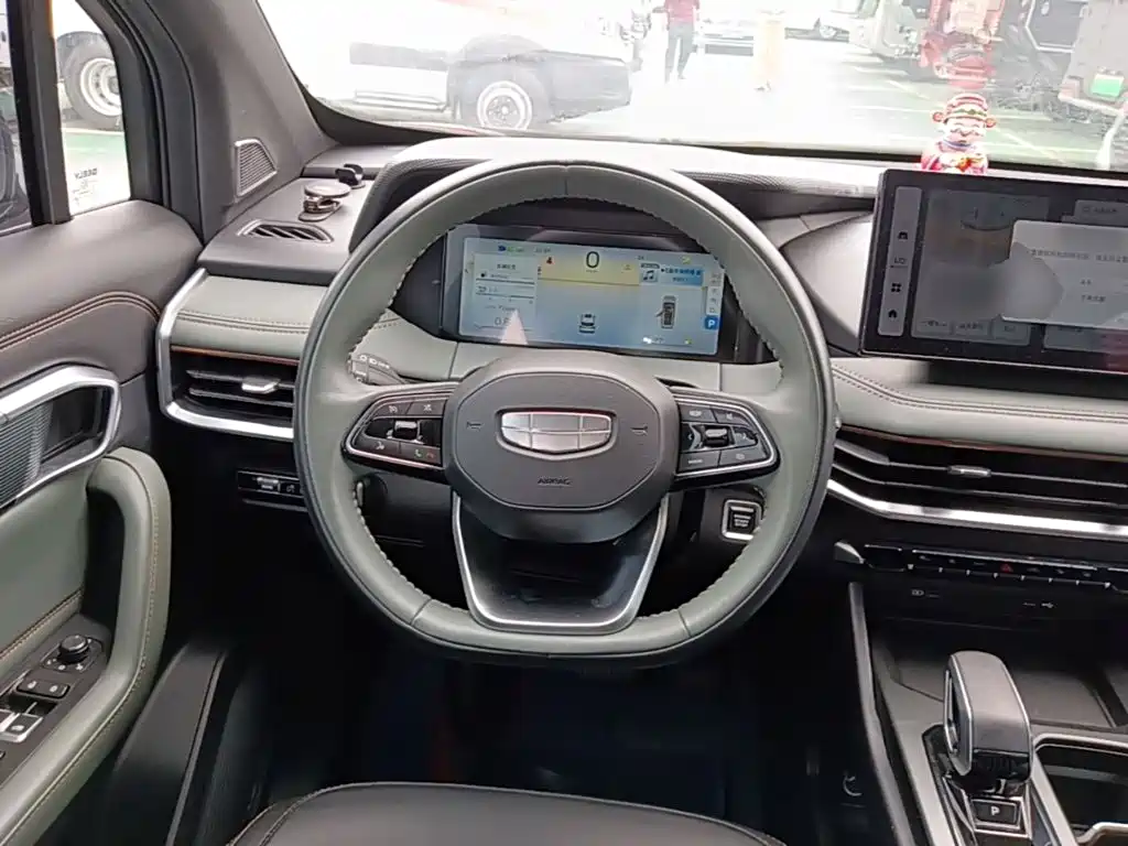 Geely Haoyue L — миниатюра 11