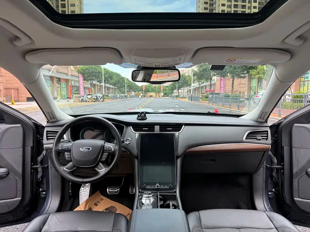 Ford Taurus 2019 EcoBoost 245 Premium