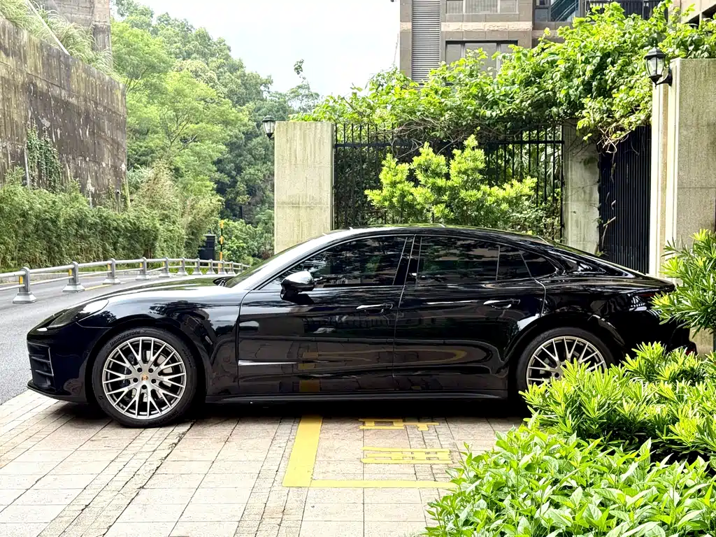 Porsche Panamera — миниатюра 4