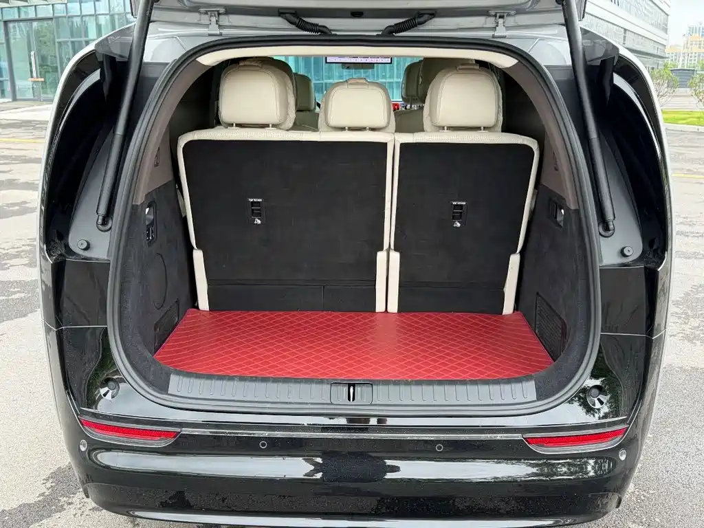 Li Auto Li MEGA — миниатюра 15