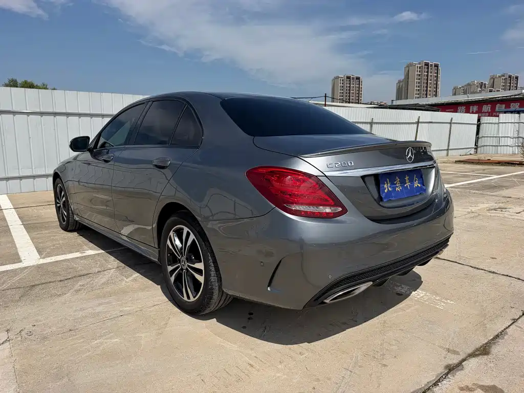 Mercedes-Benz C-Class — миниатюра 6
