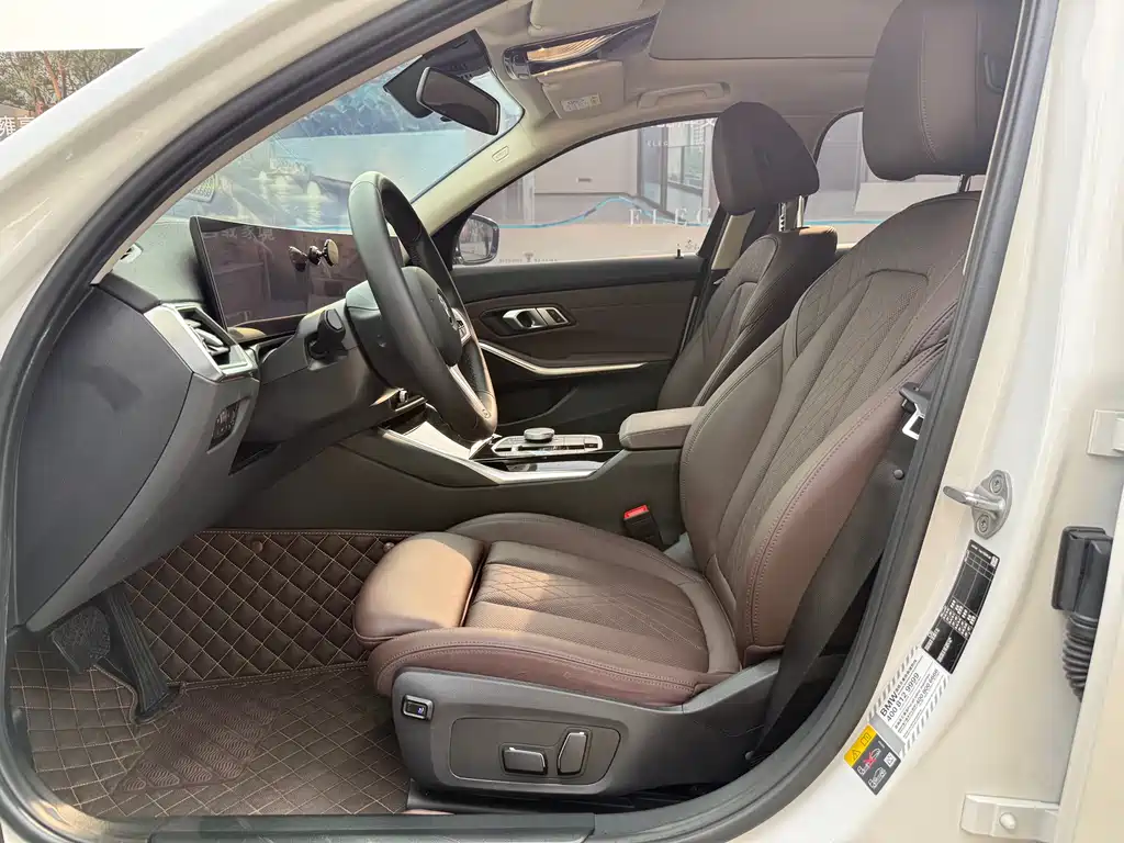 BMW i3 2024 eDrive 35 L