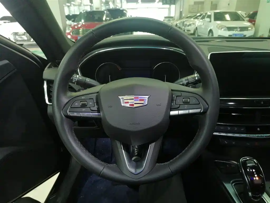 Cadillac CT5 2022 28T Luxury ( Standard )