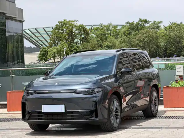 2025 Leapmotor C16