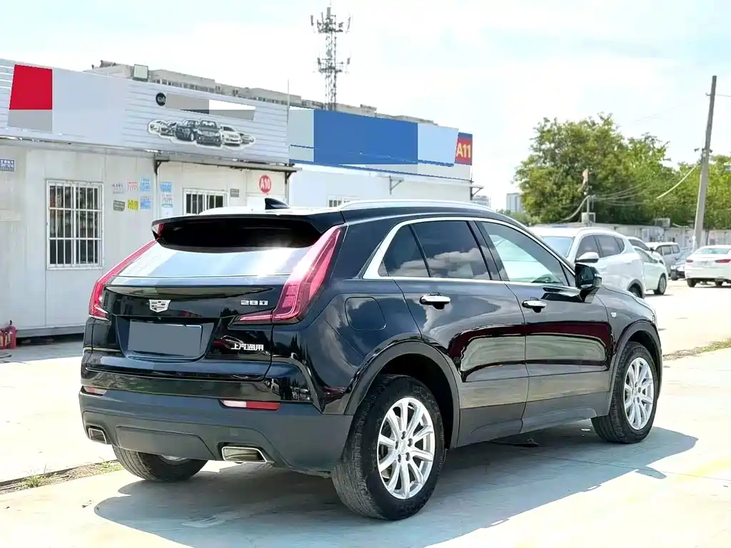 Cadillac XT4 — миниатюра 3
