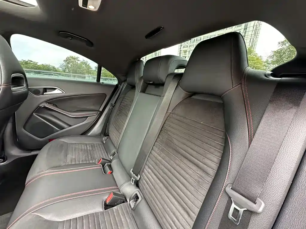 Mercedes-Benz CLA (Import) — миниатюра 17
