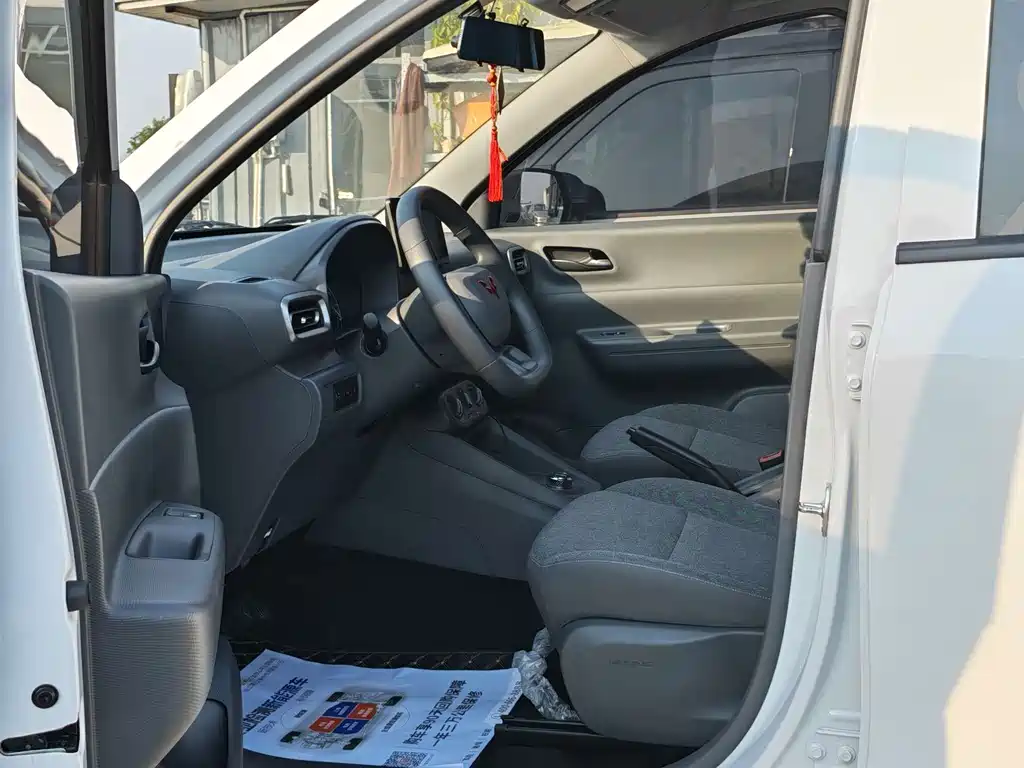 Wuling Hongguang EV — миниатюра 9