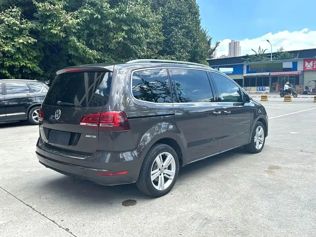 Volkswagen Sharan — миниатюра 9