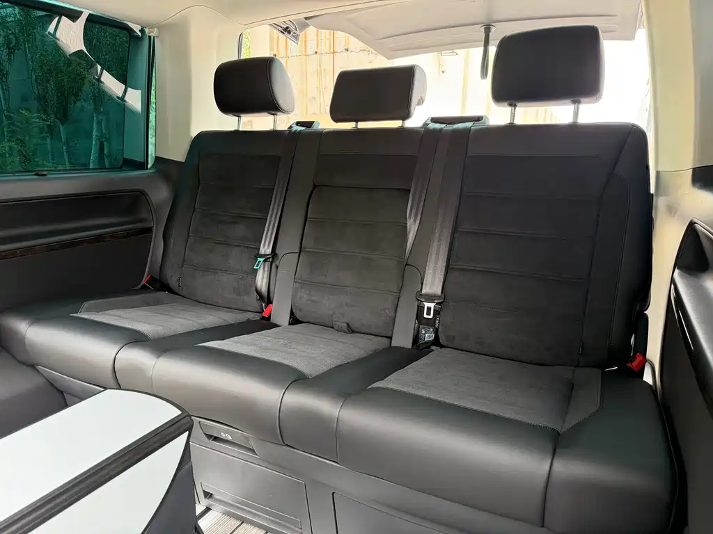 Volkswagen Multivan — миниатюра 24